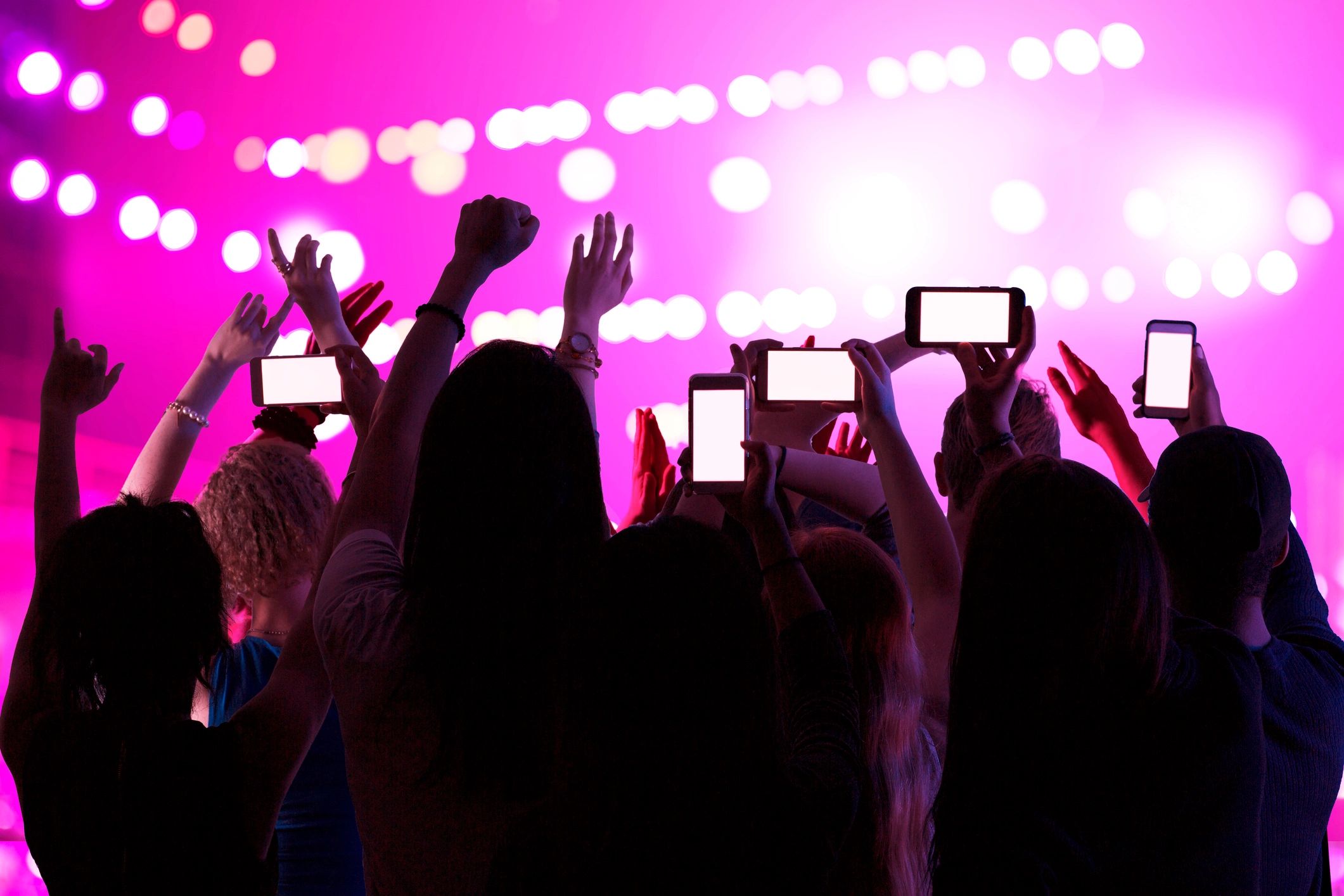 music app mobile payment crowd